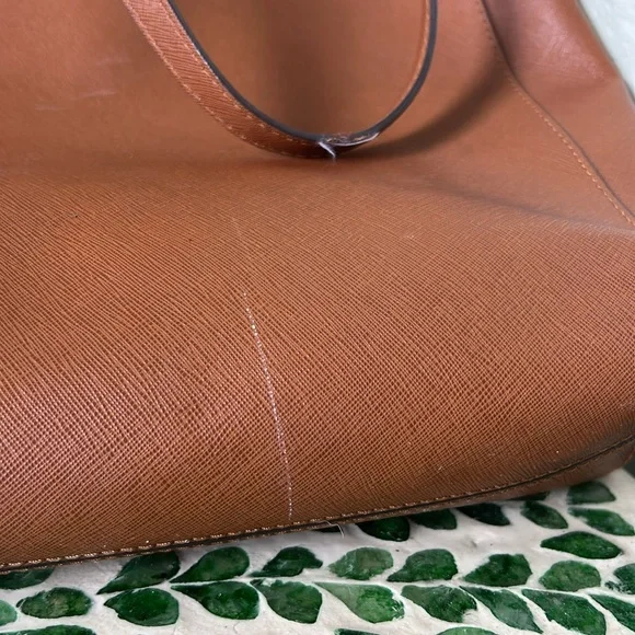 Michael Kors Large Brown Tote Bag - Picture 4 of 4